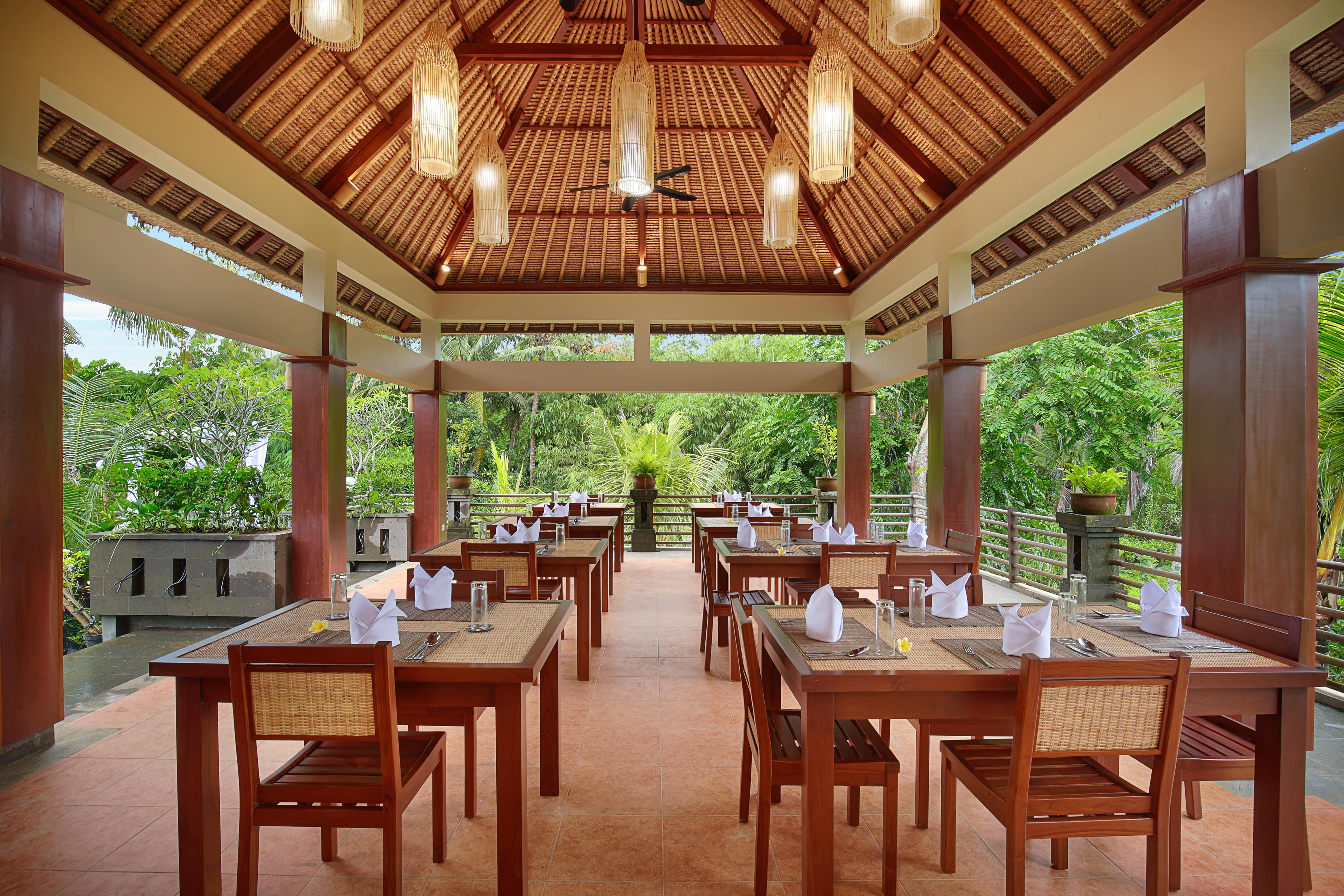 Ubud Nyuh Bali Resort & Spa Экстерьер фото The restaurant at the resort
