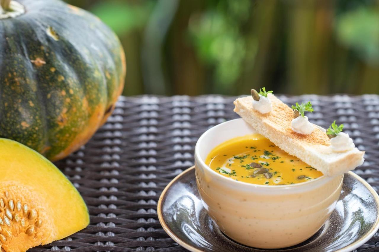 Ubud Nyuh Bali Resort & Spa Экстерьер фото Pumpkin soup