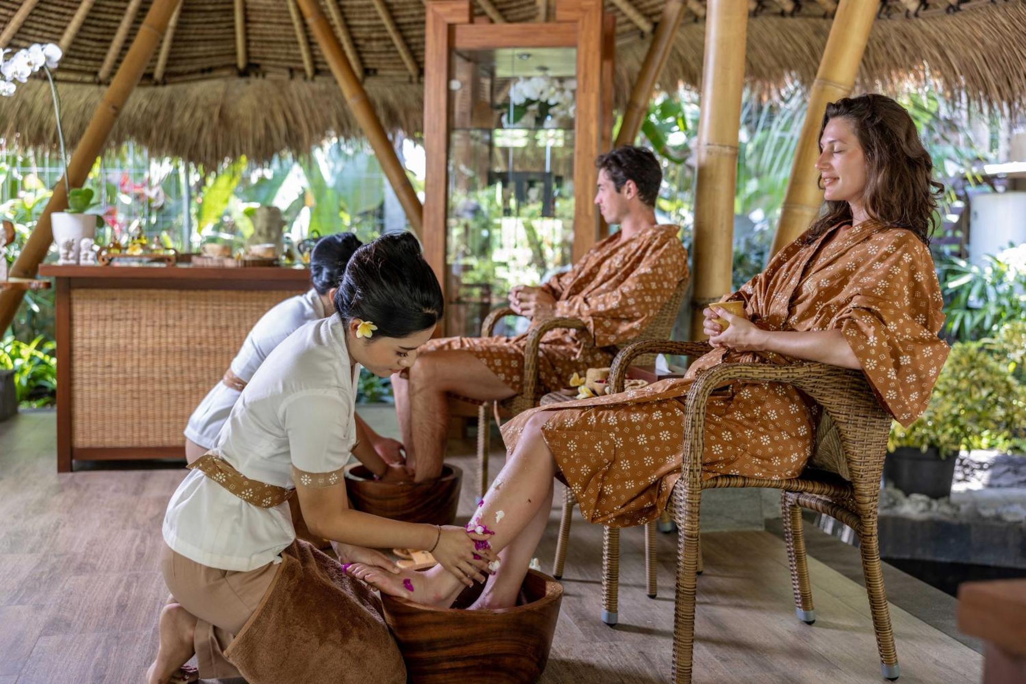 Ubud Nyuh Bali Resort & Spa Экстерьер фото A spa in Bali, Indonesia