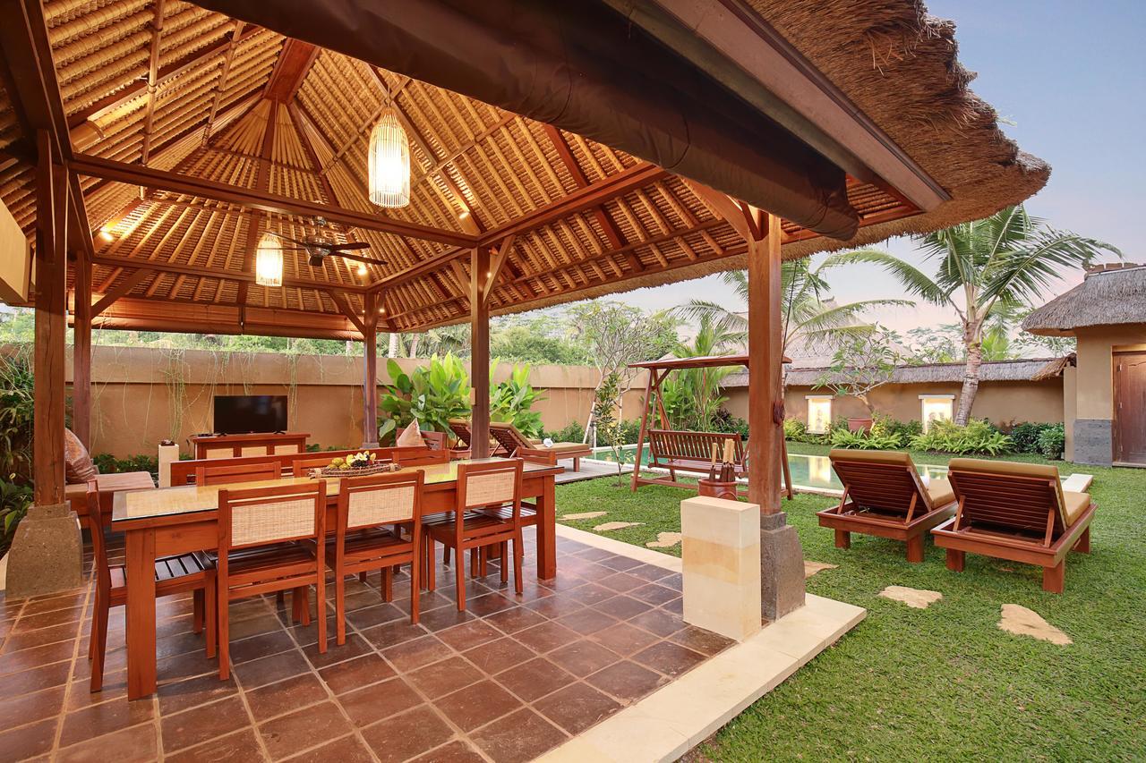 Ubud Nyuh Bali Resort & Spa Экстерьер фото A villa at the resort